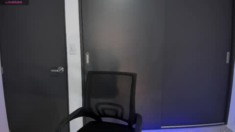 andrea online show from October 2025 04:04:02 AM