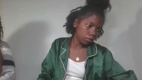 Snapshot of aangevelo chatting on November 2025 07:38:02 PM aangevelo online show from November 2025 07:38:02 PM