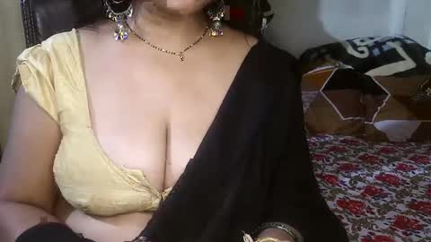 Snapshot of aaradhya_sexy_88 chatting on December 2024 11:33:01 AM aaradhya_sexy_88 online show from December 2024 11:33:01 AM
