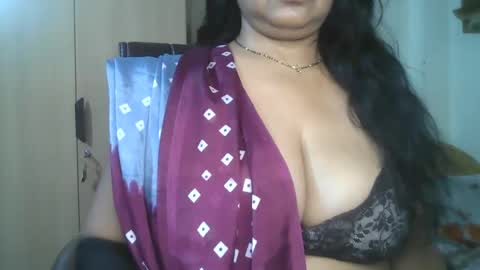 Snapshot of aaradhya_sexy_88 chatting on January 2025 09:35:01 AM aaradhya_sexy_88 online show from January 2025 09:35:01 AM