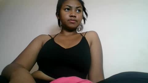 aariciah online show from November 2025 08:51:05 AM