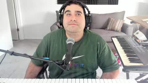 Snapshot of aaroleplayer chatting on May 2026 12:45:01 PM Aaron online show from May 2026 12:45:01 PM