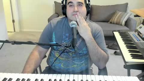 Snapshot of aaroleplayer chatting on May 2026 10:39:01 PM Aaron online show from May 2026 10:39:01 PM