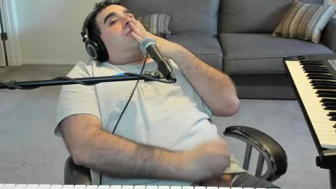 Snapshot of aaroleplayer chatting on May 2026 10:38:02 PM Aaron online show from May 2026 10:38:02 PM