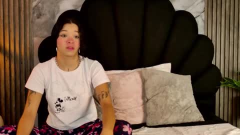 aaron_and_alahya online show from December 2025 02:17:02 AM