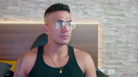 Aaron  online show from June 2026 02:11:02 AM