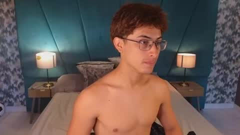 Snapshot of aaron_eze chatting on July 2026 12:30:02 PM Aaron Ezequiel online show from July 2026 12:30:02 PM