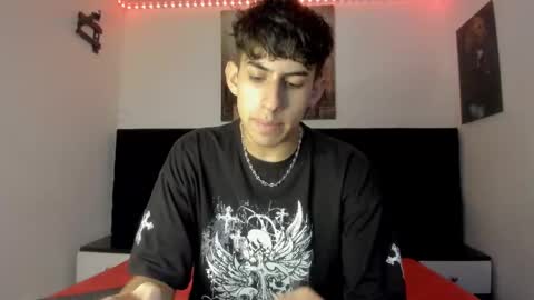 Aron online show from November 2025 07:35:01 PM