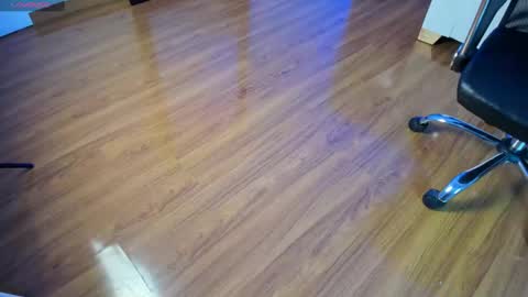 Aaron online show from January 2025 08:39:02 PM