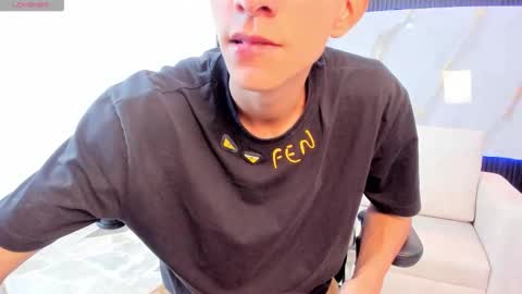 Aaron online show from March 2026 08:35:02 PM