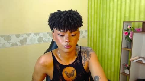 Snapshot of aaronbakers chatting on January 2025 01:36:02 PM im NiallDun online show from January 2025 01:36:02 PM