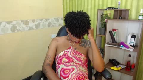 Snapshot of aaronbakers chatting on February 2025 06:26:02 AM im NiallDun online show from February 2025 06:26:02 AM