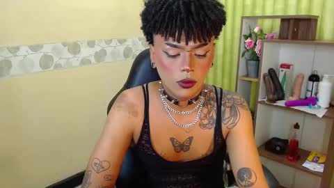 Snapshot of aaronbakers chatting on February 2025 06:47:02 AM im NiallDun online show from February 2025 06:47:02 AM