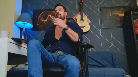 Aaron online show from September 2025 01:38:02 AM