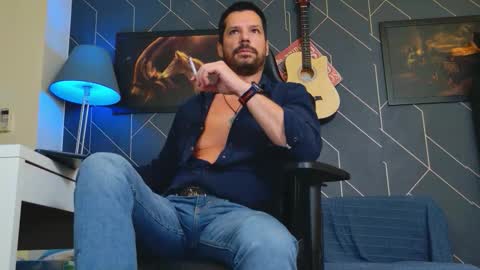 Aaron online show from September 2025 04:41:02 PM