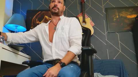 Aaron online show from October 2025 12:15:02 PM