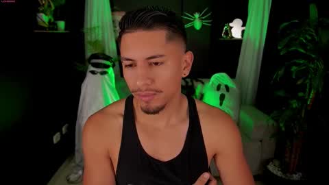 AARON  online show from October 2025 02:16:02 PM