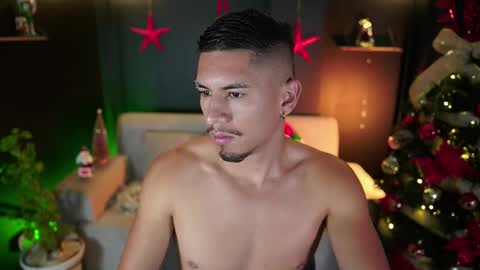 AARON  online show from December 2025 08:45:01 AM