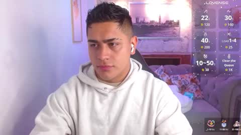 Aaron online show from September 2025 12:07:02 PM