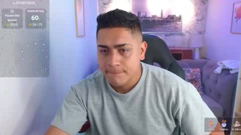 Aaron online show from September 2025 12:17:01 PM