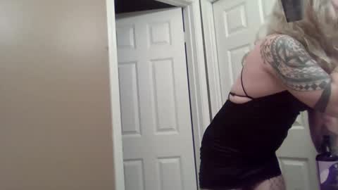 aaronprezent online show from January 2025 11:28:02 AM