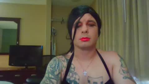 aaronprezent online show from November 2025 03:24:01 PM