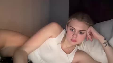 ababyy2901 online show from November 2025 08:46:01 AM