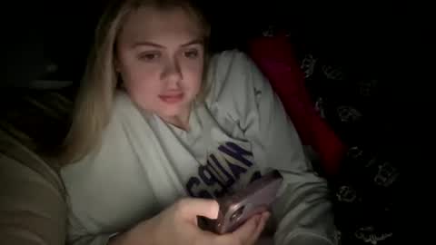 ababyy2901 online show from November 2025 08:14:02 AM