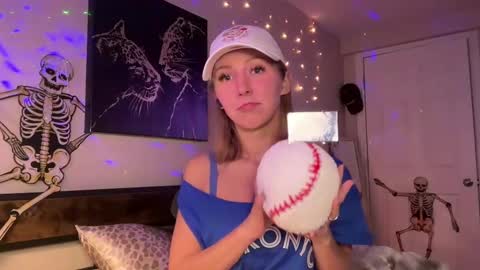 Abbie online show from November 2025 02:14:01 AM