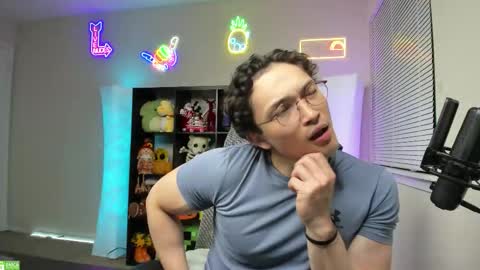 Snapshot of abbuddy920236 chatting on October 2025 03:09:01 AM buddy online show from October 2025 03:09:01 AM