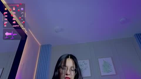 Snapshot of abby_dreamss chatting on June 2026 03:18:01 PM Abby online show from June 2026 03:18:01 PM