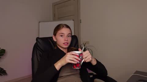 ABBY LAKER online show from December 2024 09:02:01 PM