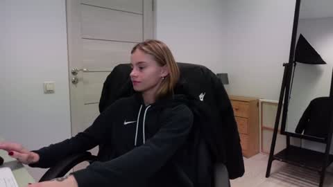 ABBY LAKER online show from January 2025 05:18:02 PM