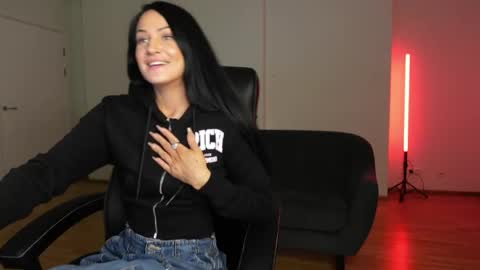 ABBY LAKER online show from April 2026 07:07:02 PM