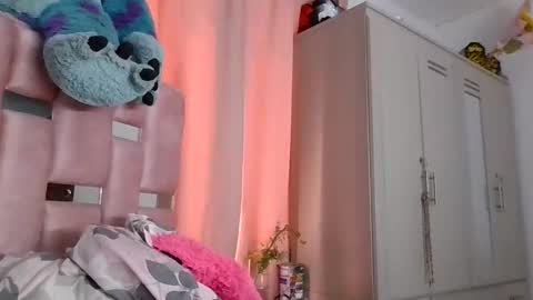 abby_moss_2 online show from October 2025 03:13:02 PM