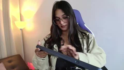 Snapshot of abby_raschell chatting on February 2026 05:08:01 AM abby_raschell online show from February 2026 05:08:01 AM