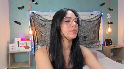 Abby Dixon  online show from October 2025 08:22:02 PM