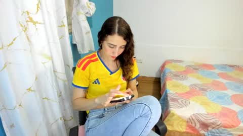 Snapshot of abbyhowlland chatting on July 2026 10:49:02 PM sara online show from July 2026 10:49:02 PM