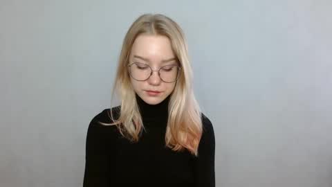 Snapshot of abbymoore__ chatting on February 2025 10:03:02 AM Abby Lovense is active online show from February 2025 10:03:02 AM