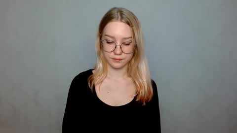 Snapshot of abbymoore__ chatting on February 2025 11:09:02 AM Abby Lovense is active online show from February 2025 11:09:02 AM