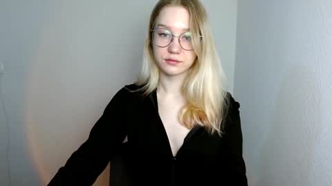 Snapshot of abbymoore__ chatting on March 2025 09:34:02 AM Abby Lovense is active online show from March 2025 09:34:02 AM