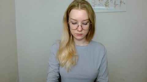 Snapshot of abbymoore__ chatting on September 2025 10:30:02 AM Abby Lovense is active online show from September 2025 10:30:02 AM