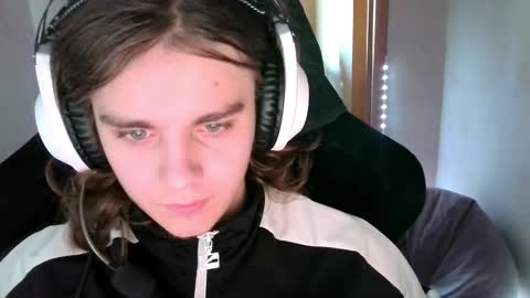 abbysal_blade online show from November 2025 06:12:01 AM