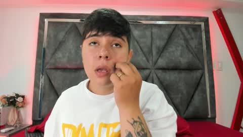 Snapshot of abbysmiitth_ chatting on December 2025 07:10:01 PM Abby Smith online show from December 2025 07:10:01 PM