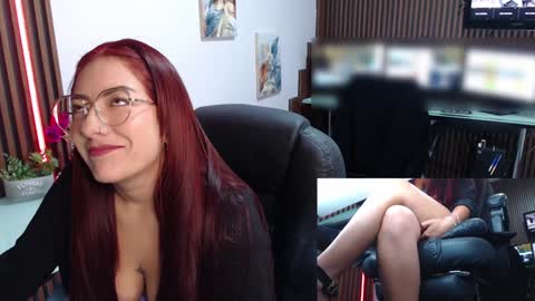 Snapshot of abbystones chatting on February 2025 06:08:02 PM Abby Stones online show from February 2025 06:08:02 PM