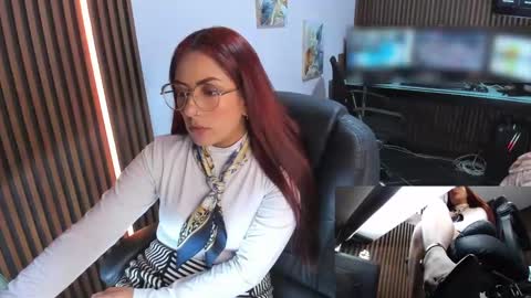 Snapshot of abbystones chatting on February 2025 02:36:01 PM Abby Stones online show from February 2025 02:36:01 PM