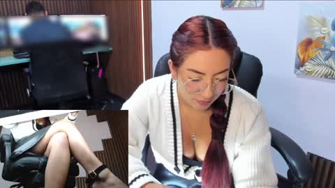 Snapshot of abbystones chatting on March 2025 02:45:01 PM Abby Stones online show from March 2025 02:45:01 PM