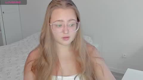 Abby    Stream at Sat  Sun  Mon  Fri online show from November 2025 01:35:02 PM