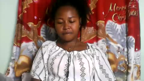 Snapshot of abella677022 chatting on June 2026 04:40:02 PM abella677022 online show from June 2026 04:40:02 PM