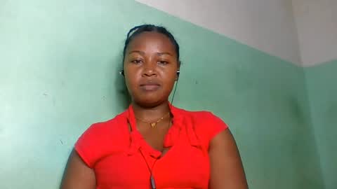 Snapshot of abella677022 chatting on June 2026 05:15:02 PM abella677022 online show from June 2026 05:15:02 PM